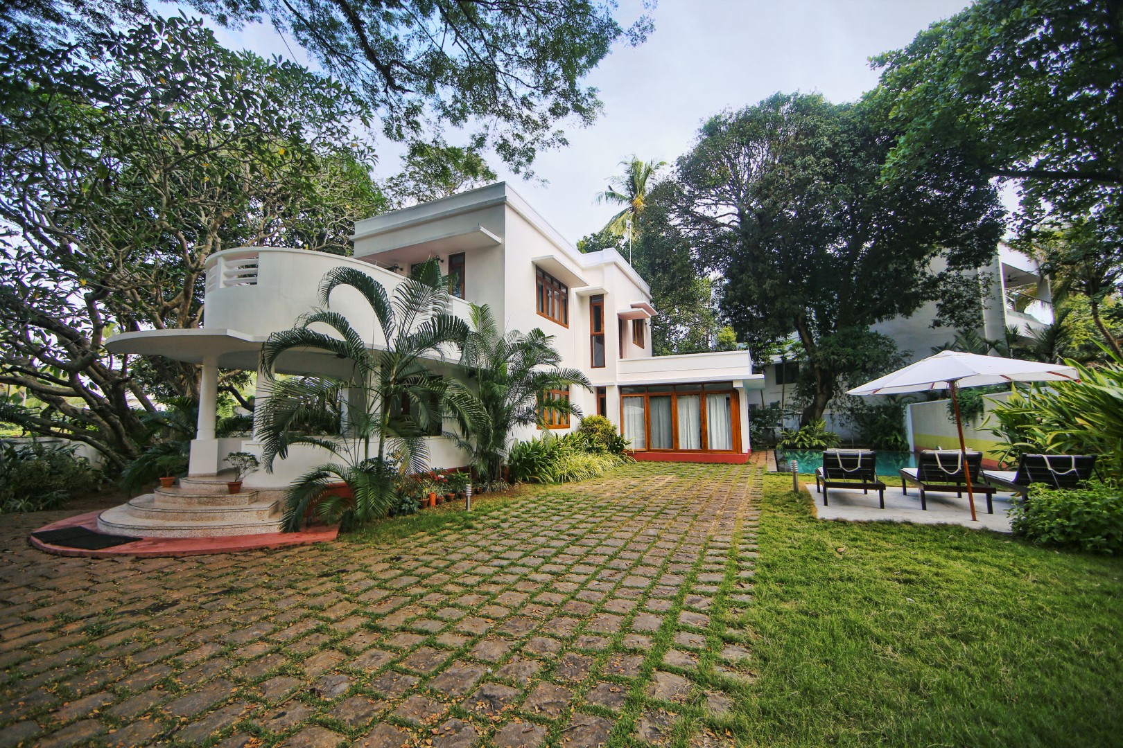 Beach Gate Bungalows CGH Earth