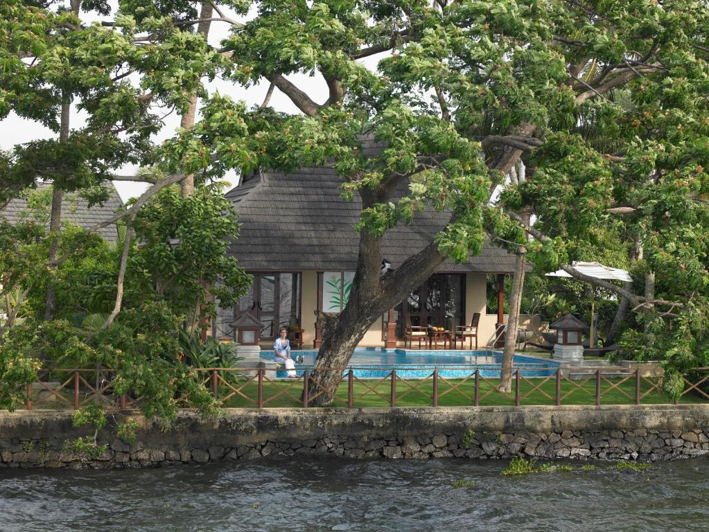 The Zuri Kumarakom, Kerala Resort & Spa