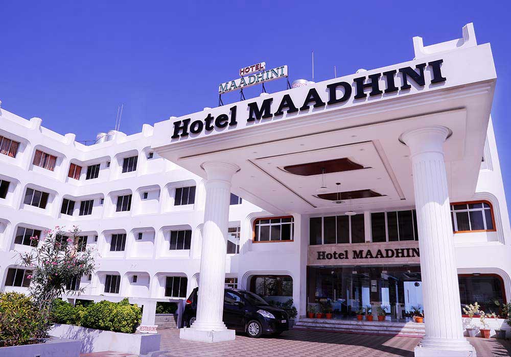 Hotel Maadhini
