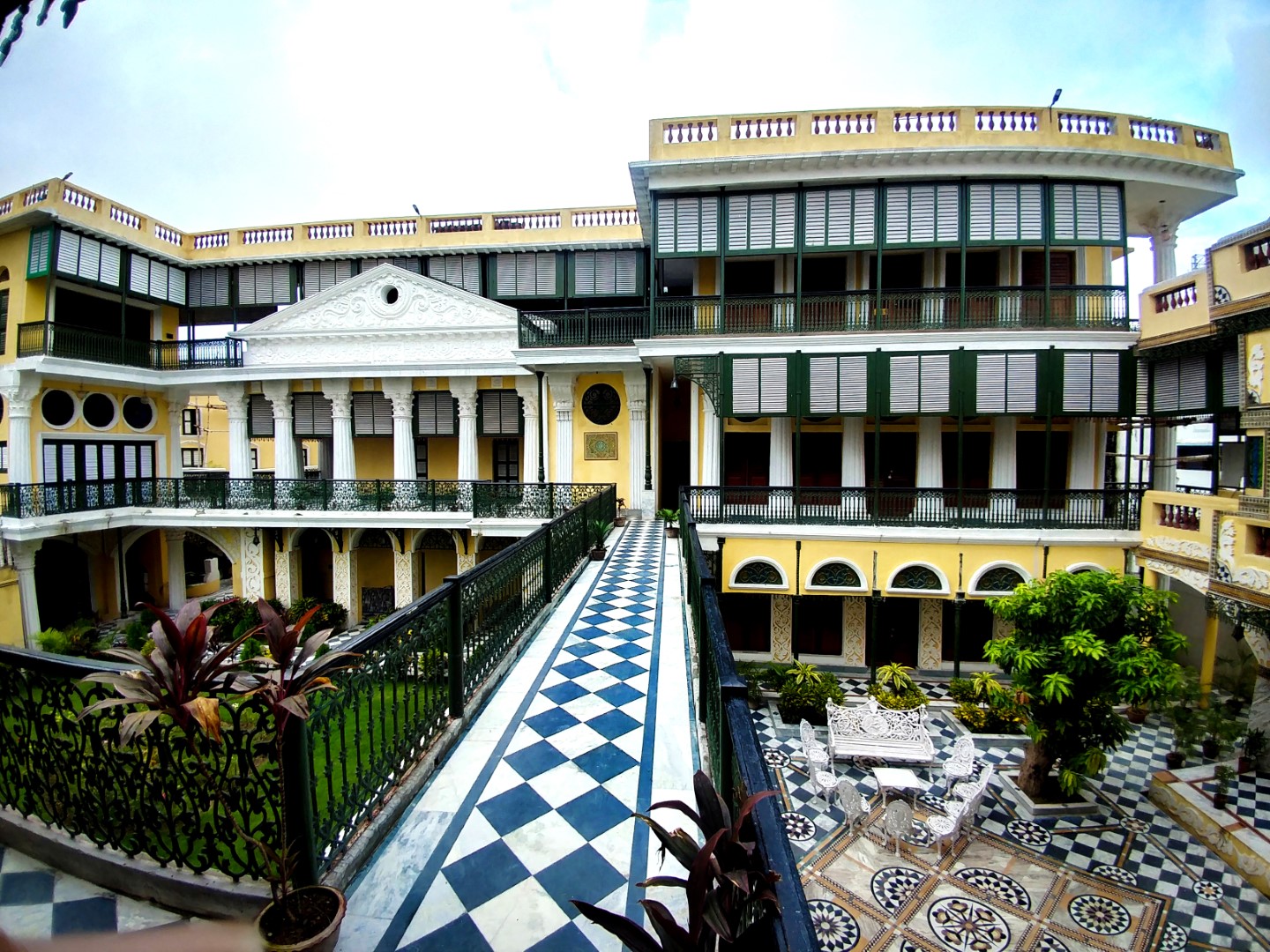 Bari Kothi