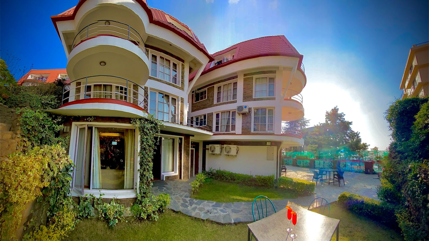 Marigold Sarovar Portico - Mashobra