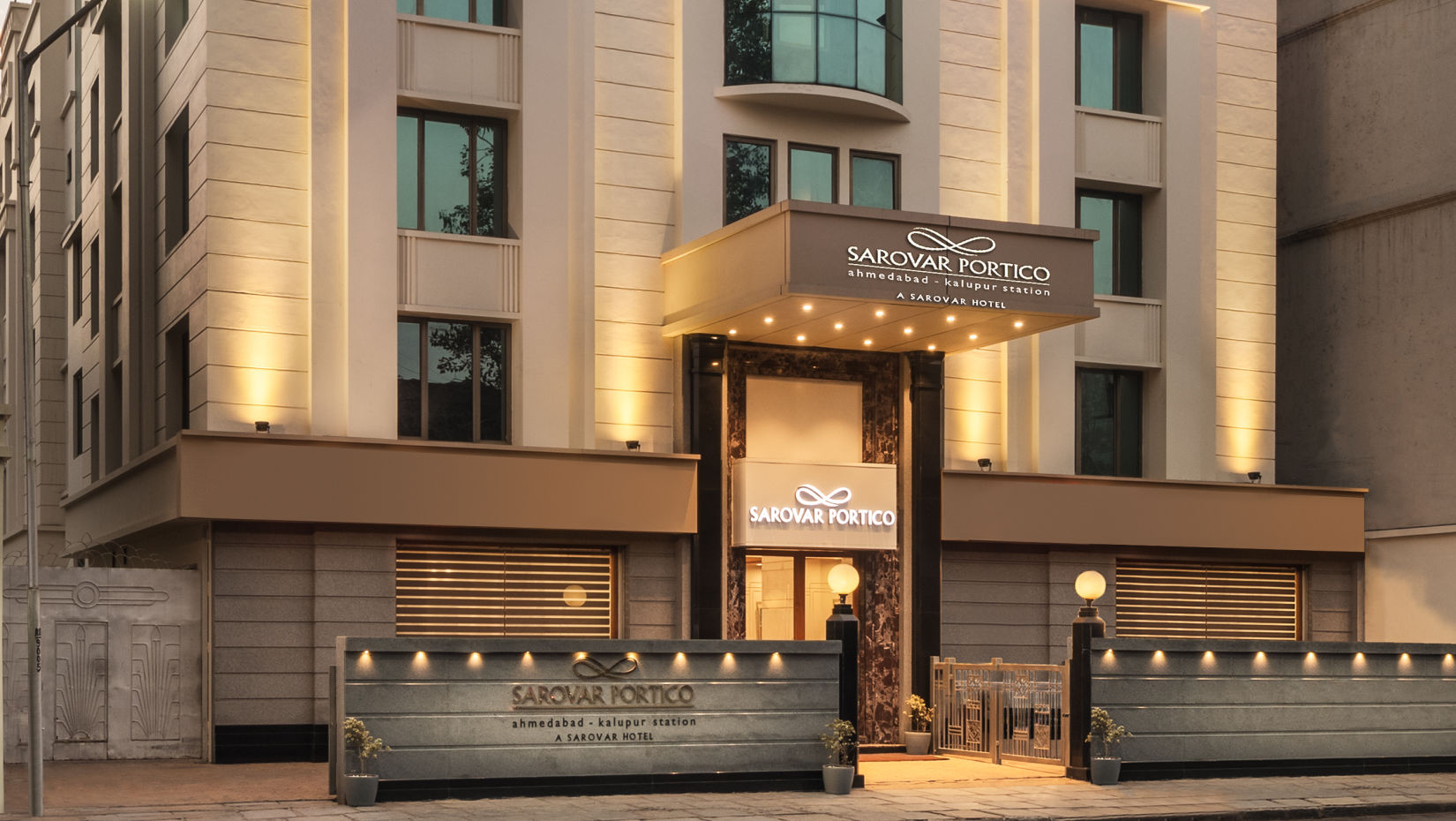 Sarovar Portico