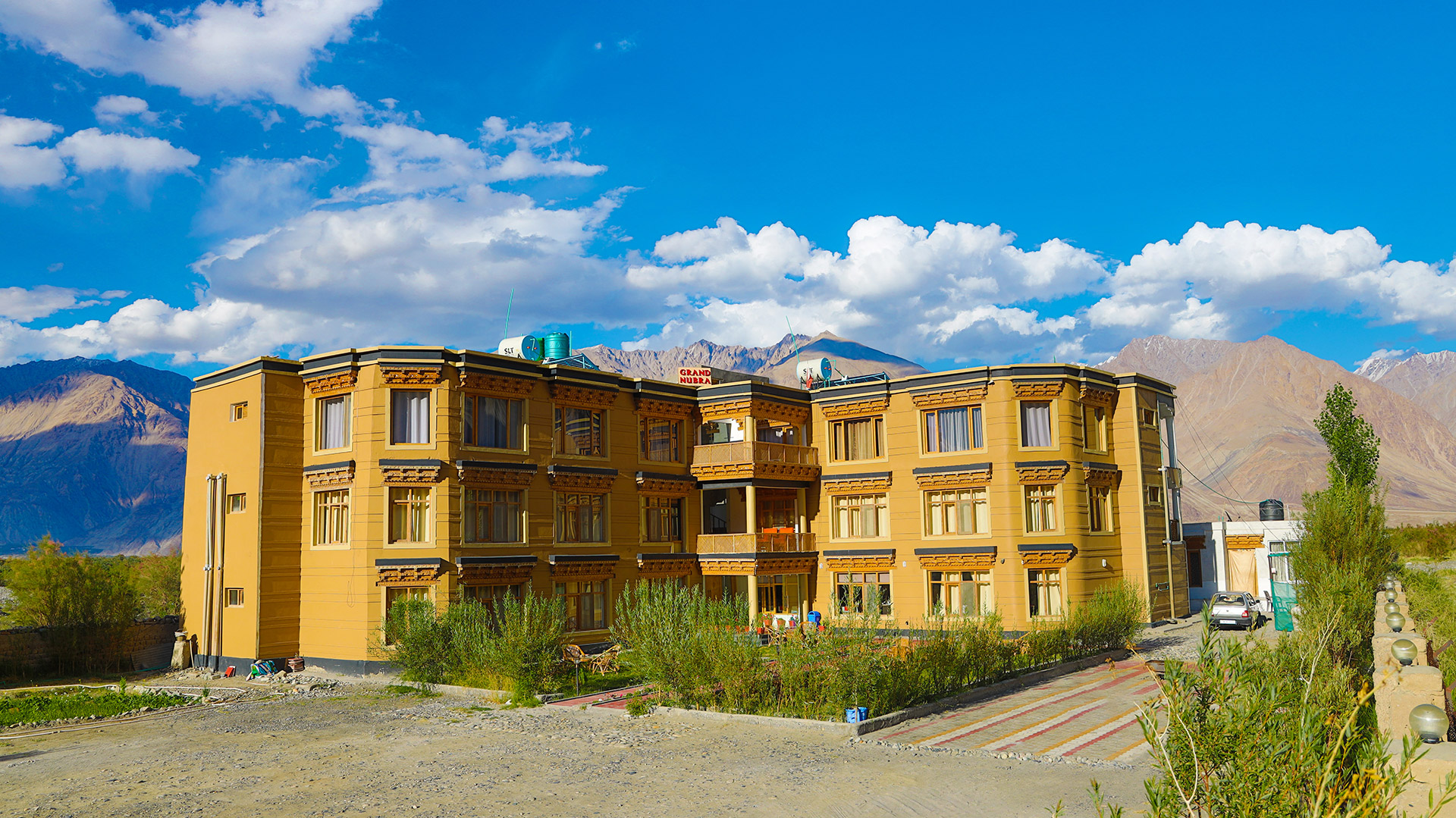 Hotel Grand Nubra