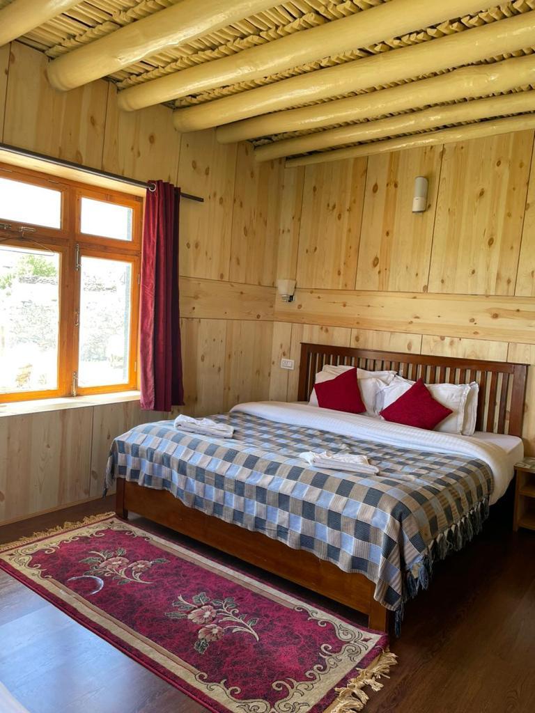 Pangong House