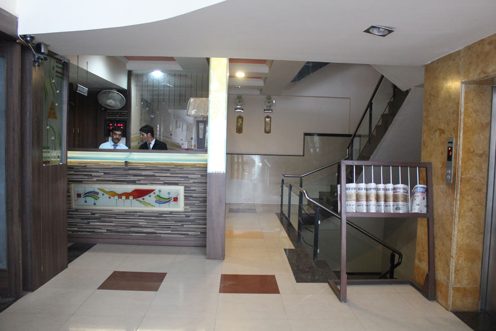 Hotel Paradise, Indore