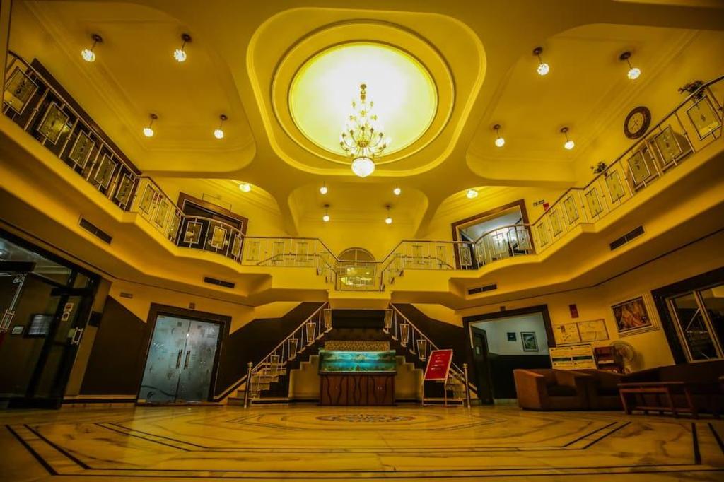 Goverdhan Palace
