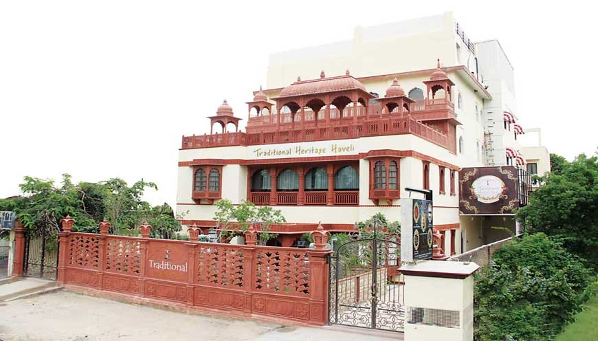 WelcomHeritage Traditional Haveli - Jaipur