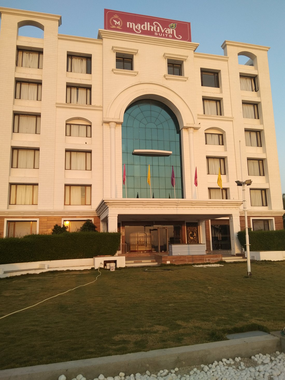Madhuvan Suites