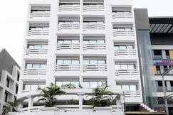Hotel Vraj Inn