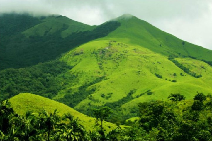 आकर्षक Tour package of  Karnataka (KAA77)