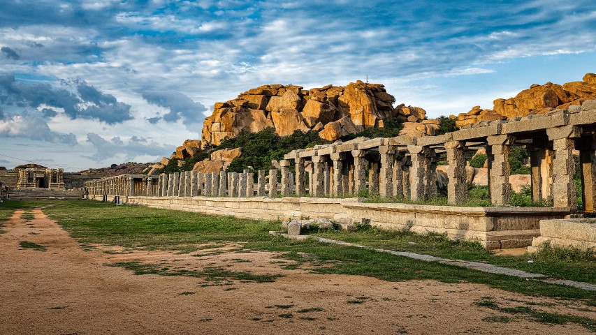 Karnataka की वास्तुकला (KAA62) | 4 days tour package with Cherry Holidays