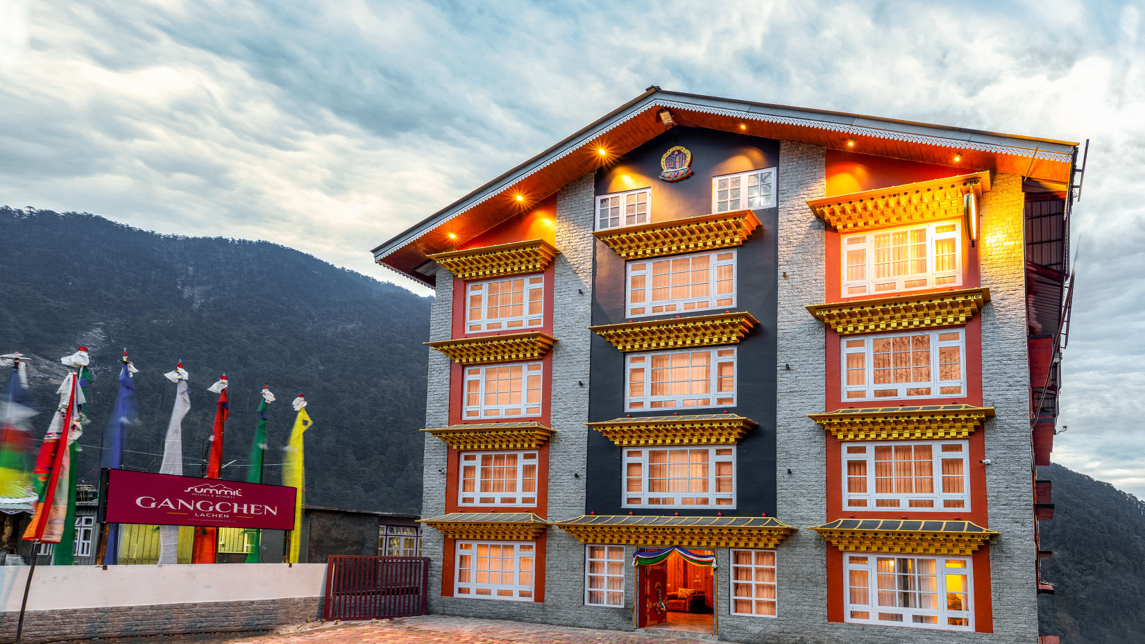 Summit Gangchen Hotel