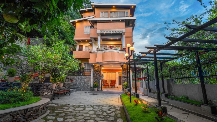 Summit Bougainvillea Tea Resort