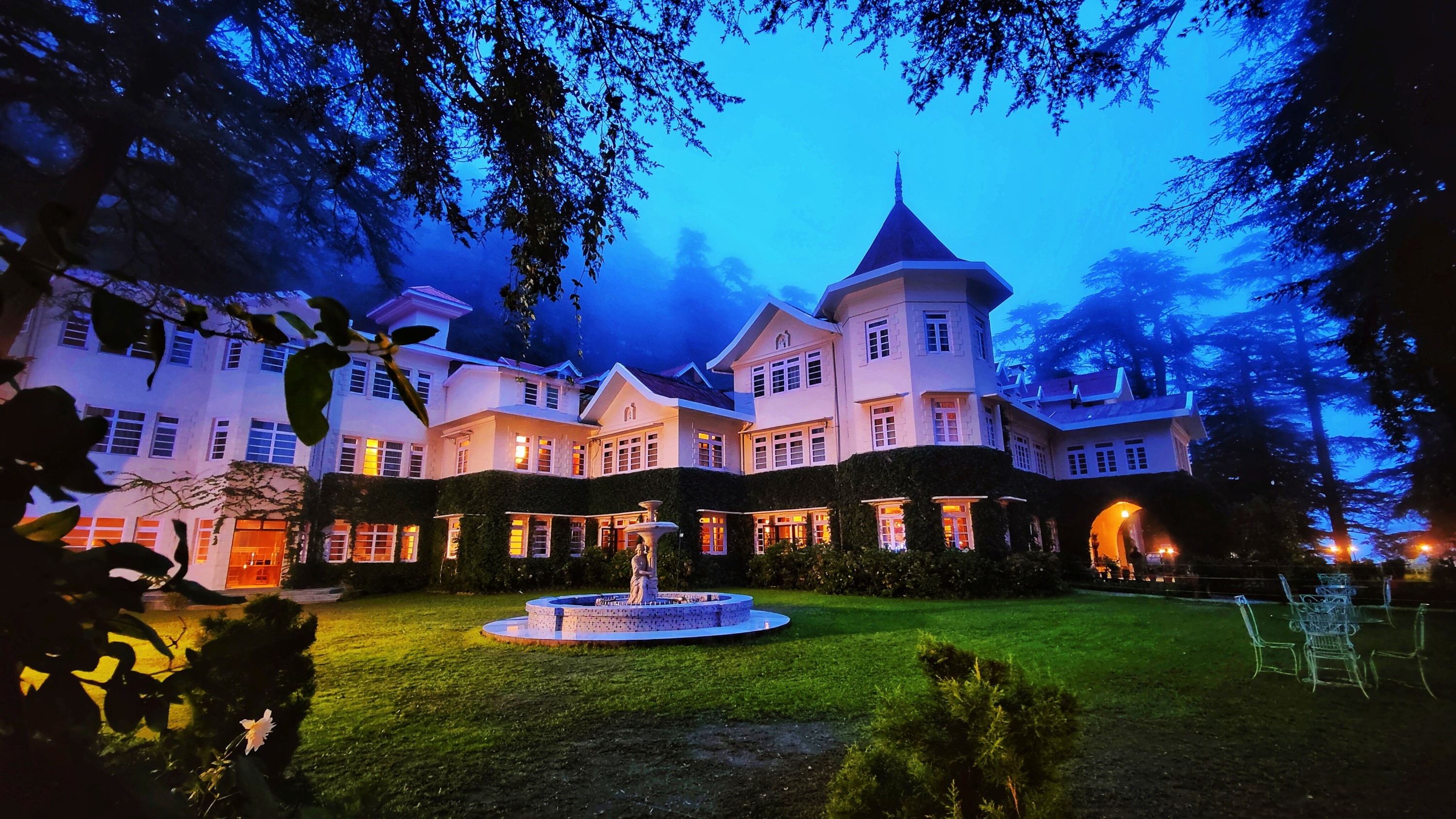 Hotel Woodville Palace
