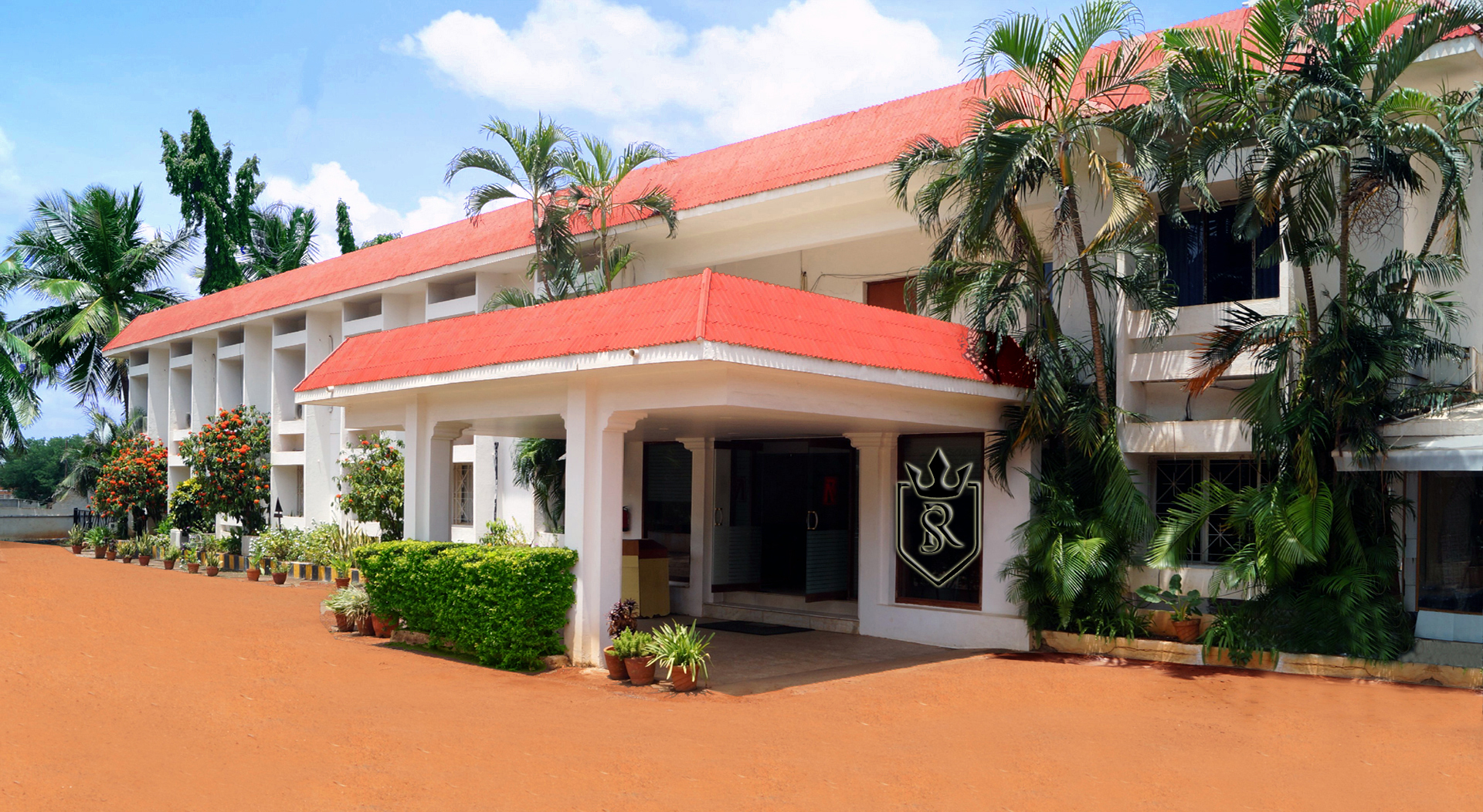 Hotel Badami Court