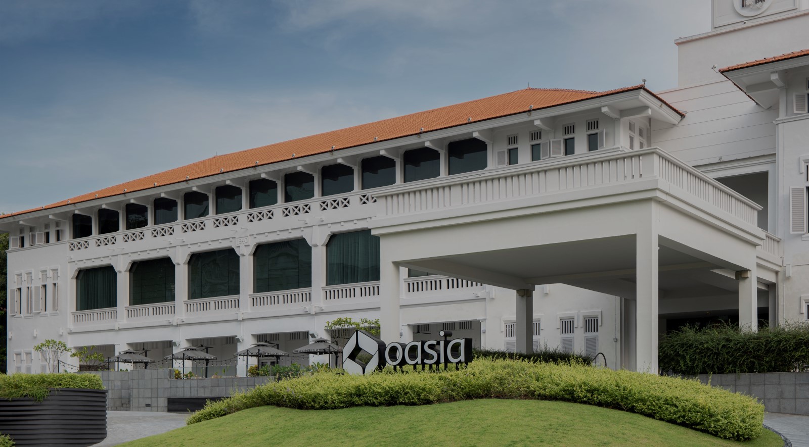 Oasia Resort