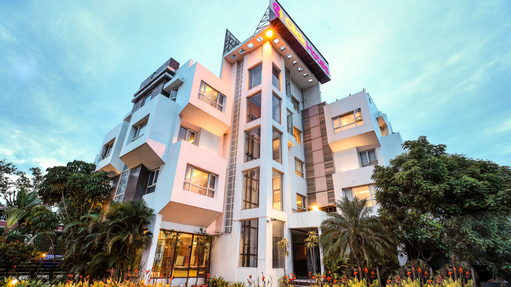 Click Hotel
