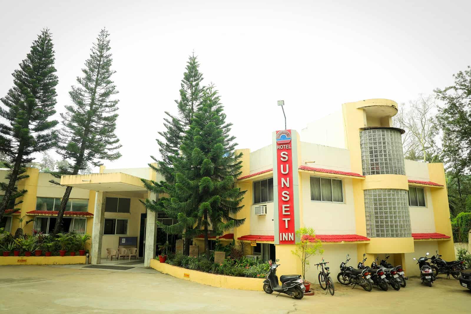 Hotel Sunset Inn