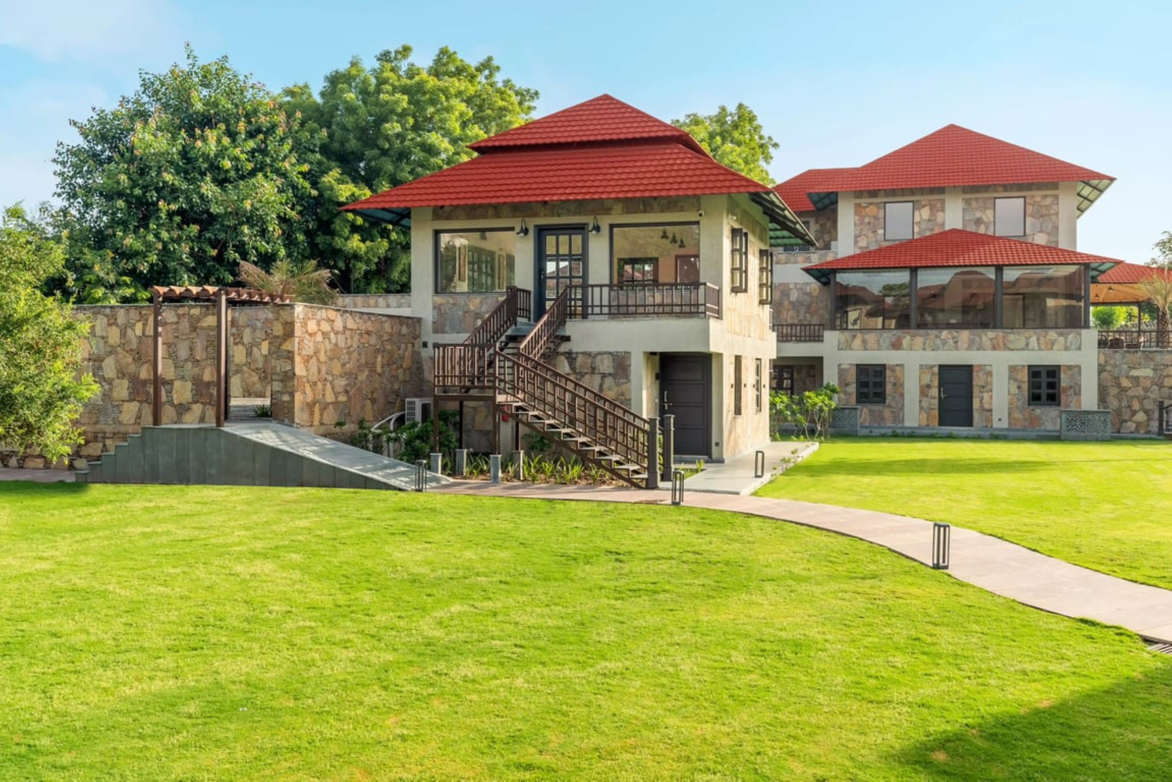 Sarasiruham Resort