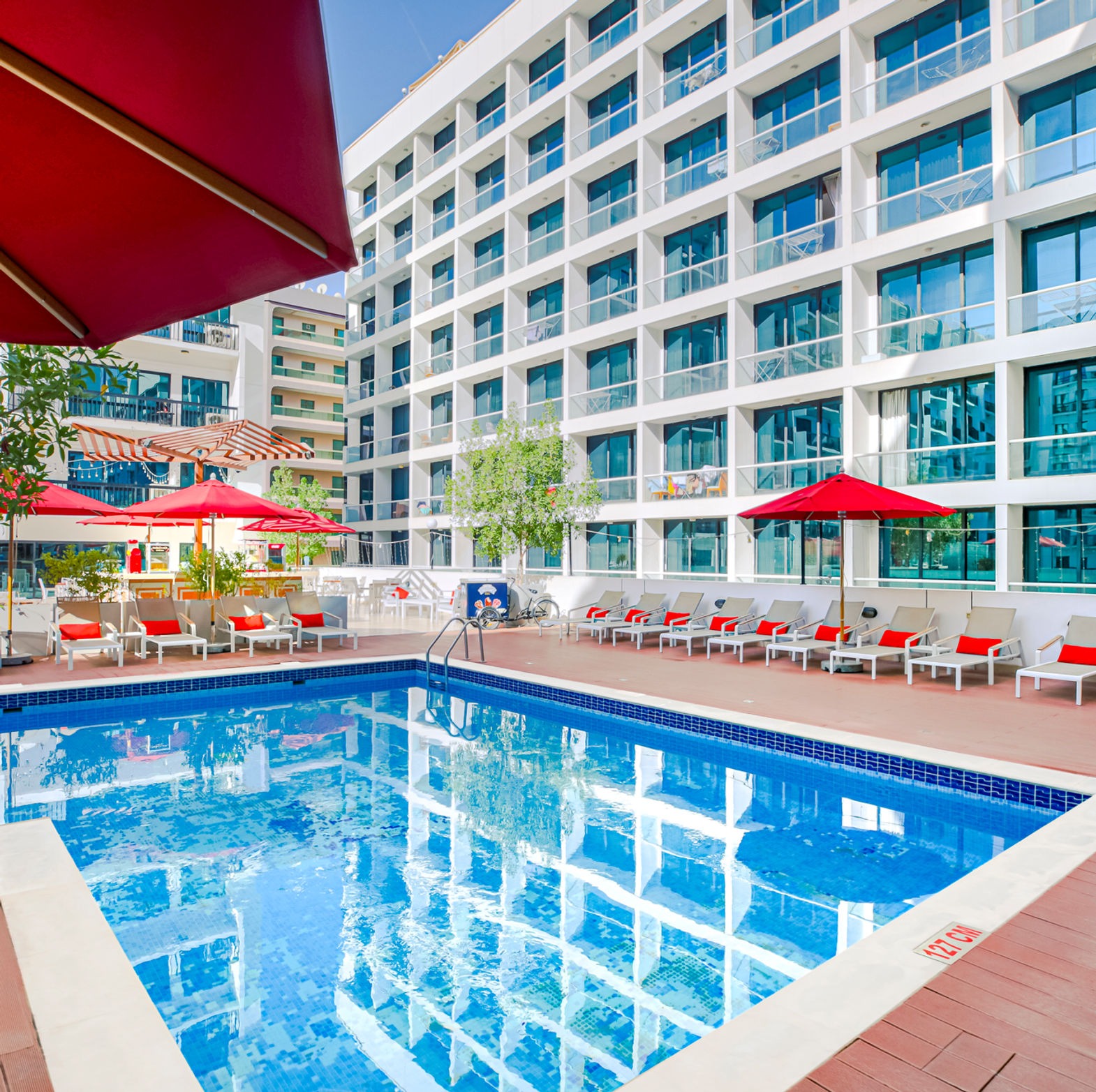 Golden Sands Hotel Apartment