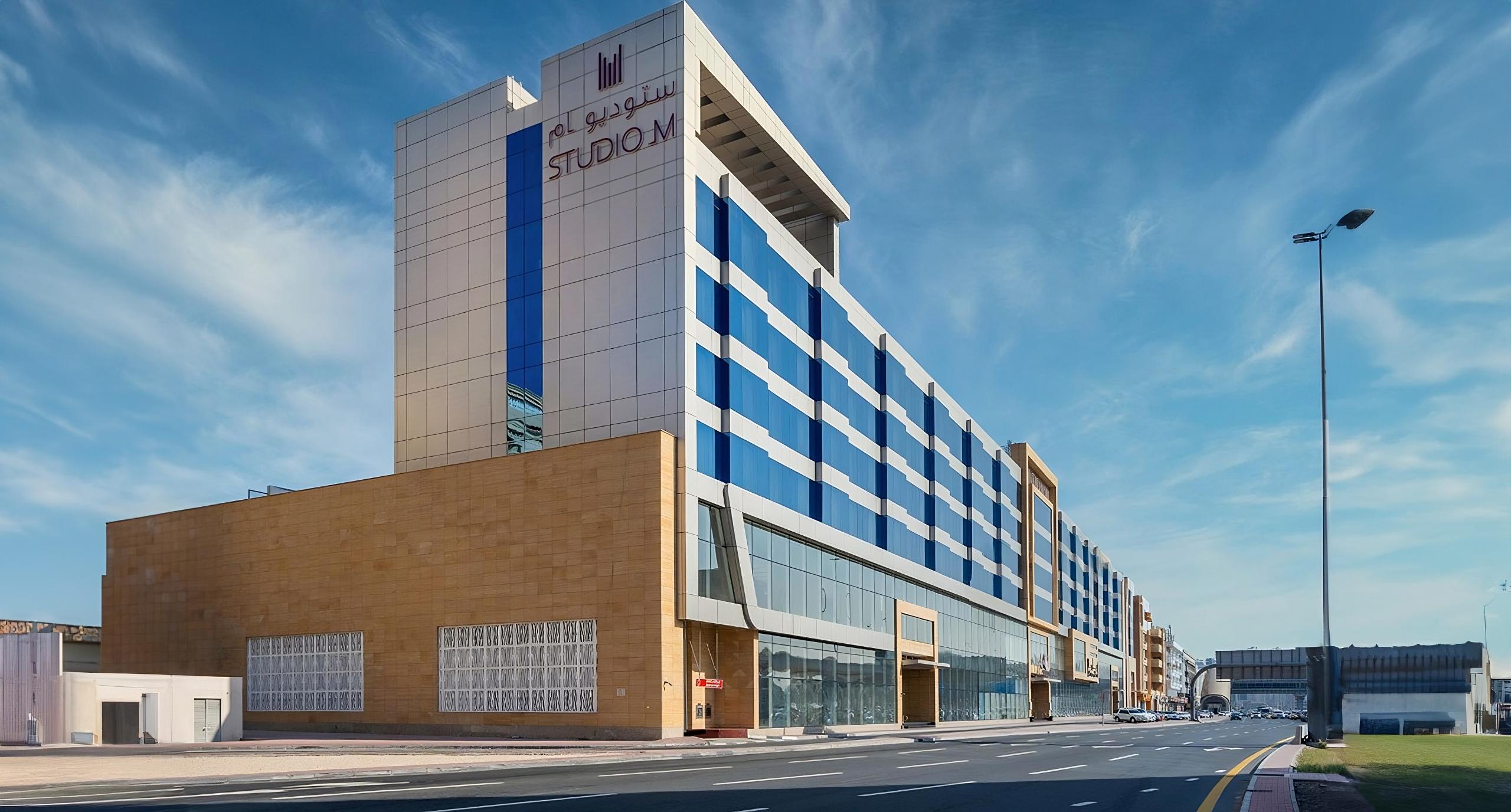 Studio M Arabian Plaza Hotel & Apartments
