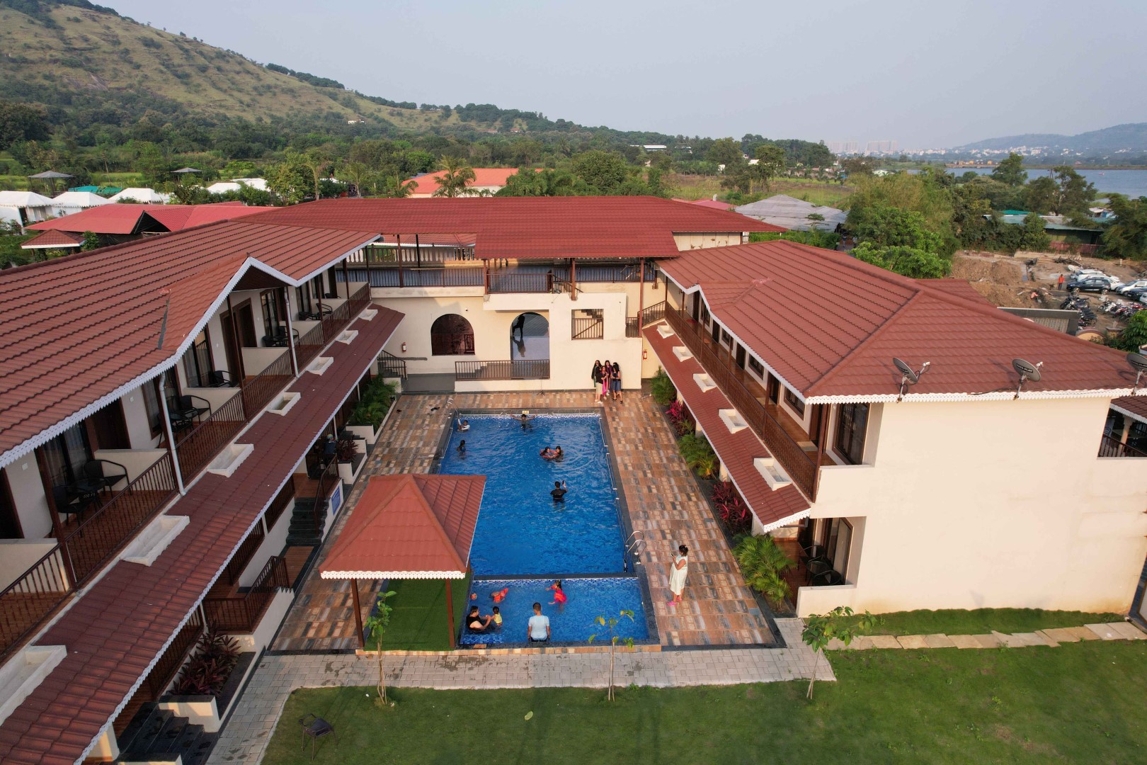 Sneh Resort