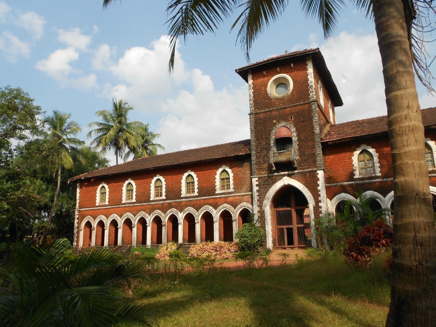 Sawantwadi Palace Boutique Art Hotel